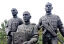«Три героя СВО». Памятник на Белгородчине
